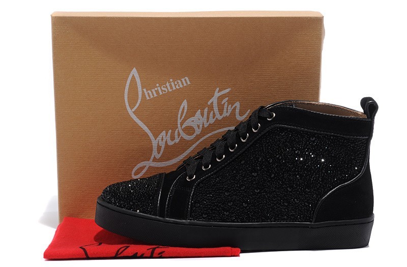 paire de louboutin femme